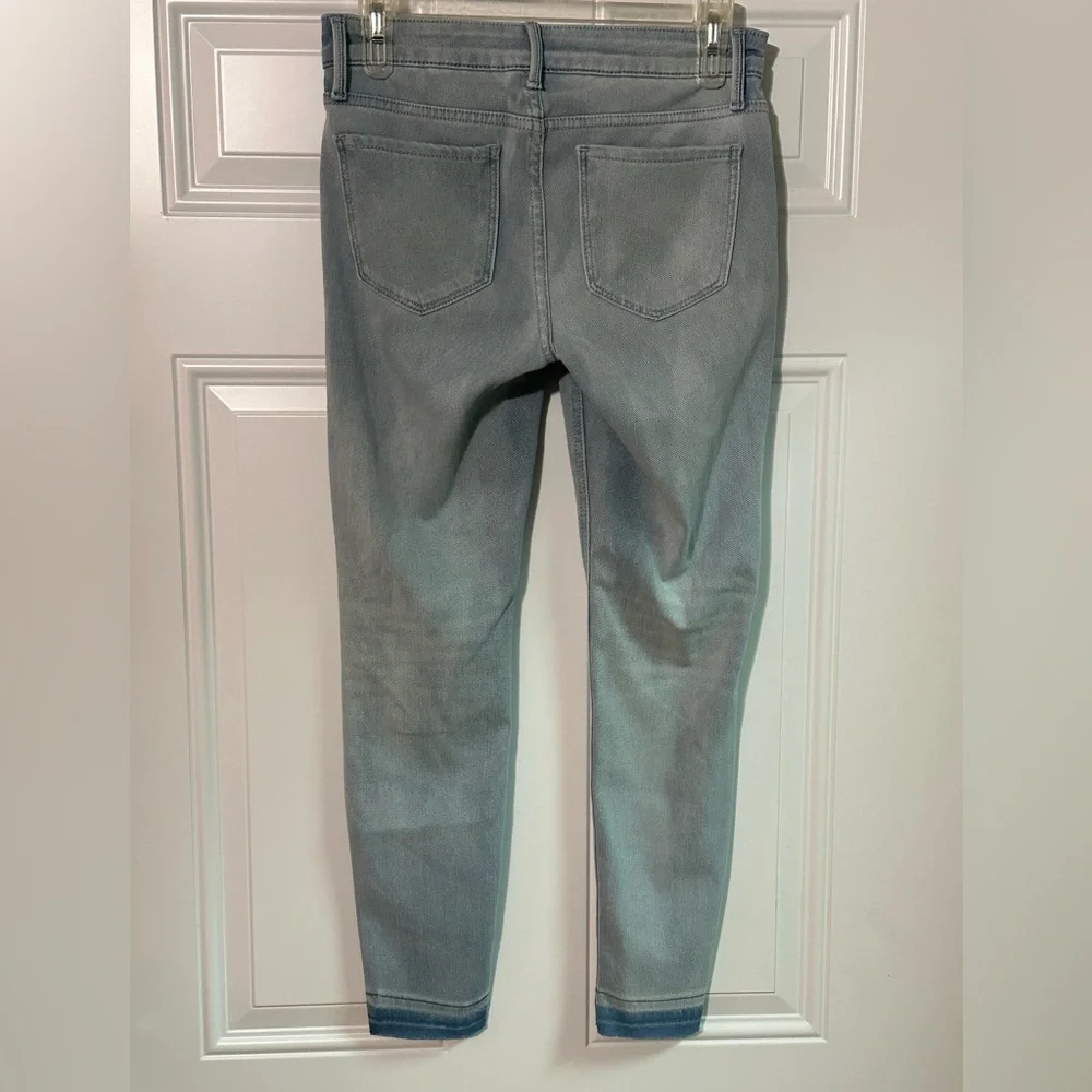 Old Navy Rockstar Women's Size 6 Light Blue Super Skinny Jeans